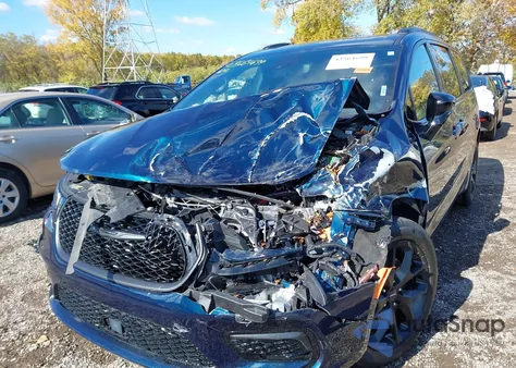 2023 Chrysler Pacifica Limited Awd z USA, uszkodzony, nr VIN 2C4RC3GG5PR544867